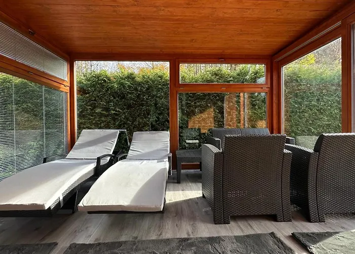 Wood Semesterbostad